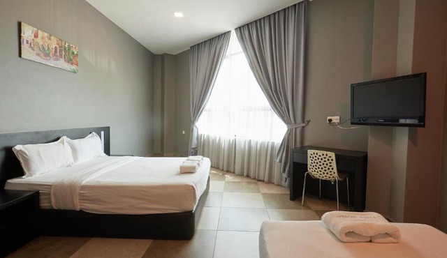 Elite Hotel Muar