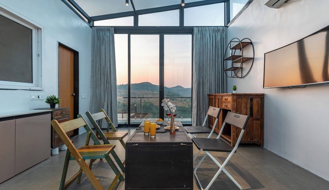 ELIVAAS White House 7BHK Villa