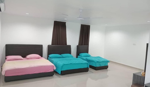 EMERALD VILLA HOMESTAY DUNGUN