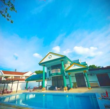 Emerald Villa