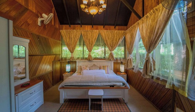 Escape to Nature Cozy Terrace Room by the River