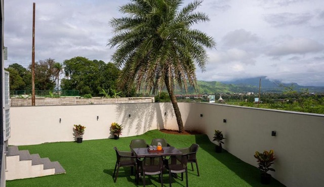 Evara Sky Jacuzzi Villa