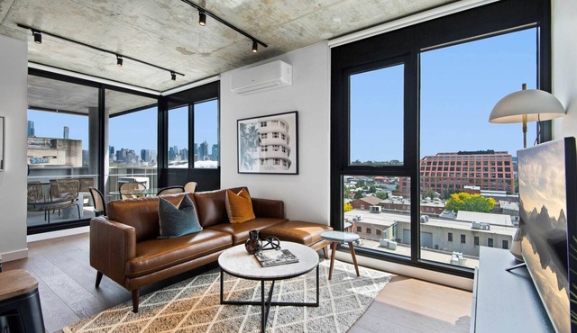 Executive 2-Bed Apartment with Views, Gym and Spa