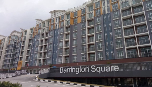 Experience Comfort & Charm at Barrington Escape