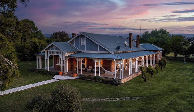 Experience the charm of Little Plains Homestead