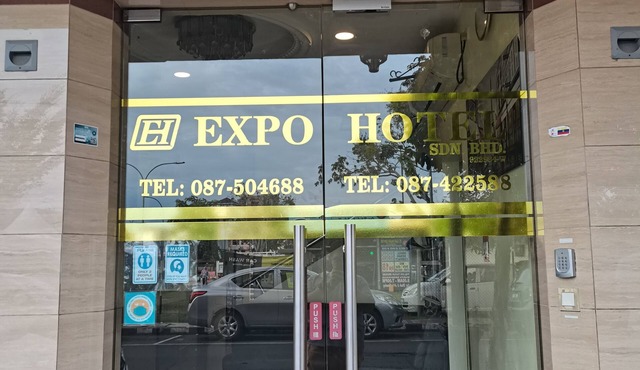 Expo Hotel