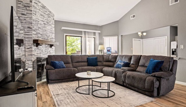 Extended Stay Comfort | Prime Location + Garage in Carrollton