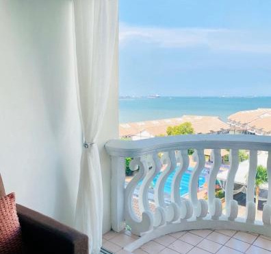 FA Seaview Glory Beach Resort