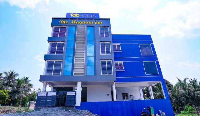 FabExpress The Magnum Inn