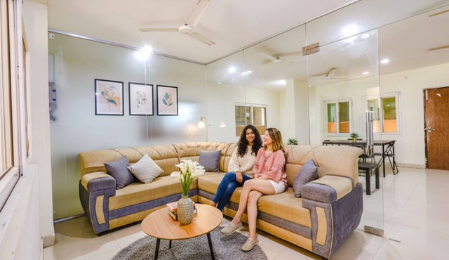 FabHotel Blue Spring - Near Hi-tech City Metro Station
