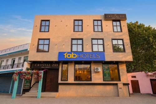 FabHotel Crystal Zee