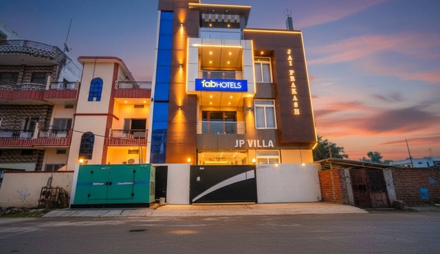 FabHotel JP Villa