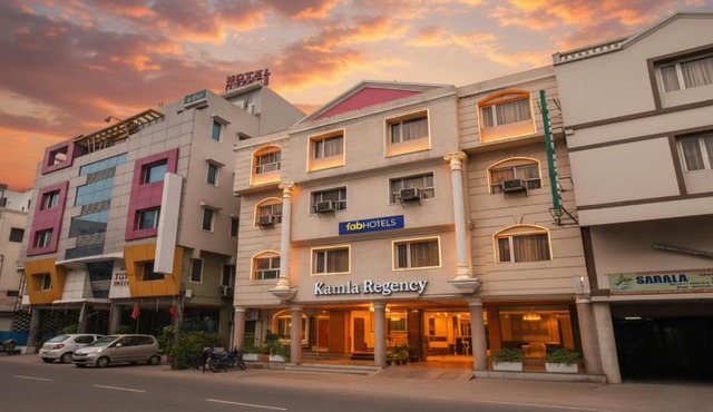 FabHotel Kamla Regency - Rani Kamlapati Station