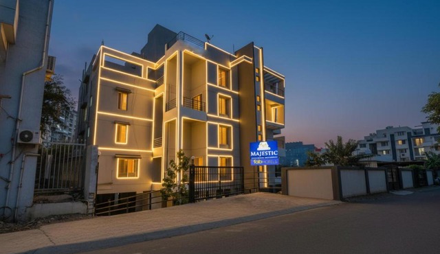 FabHotel Majestic Luxurious - Nr Rajaram Bhiku Pathare Stadium