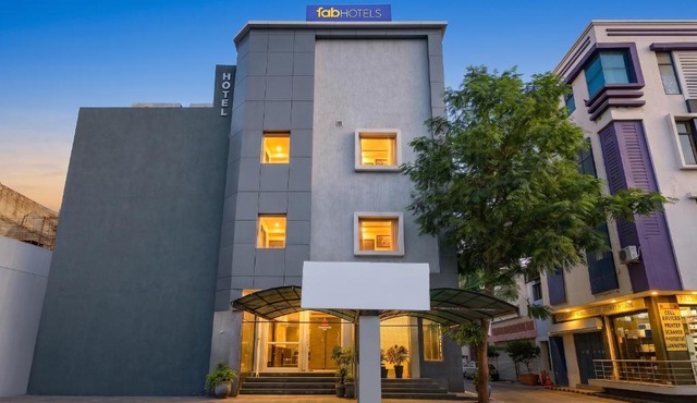 FabHotel Mansarovar Retreat