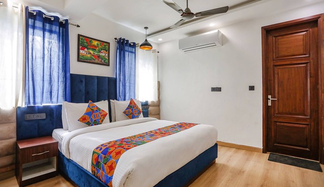 FabHotel RS Golden