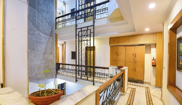 Fabhotel Siris 18