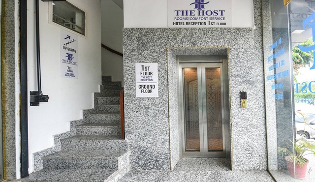 Fabhotel The Host