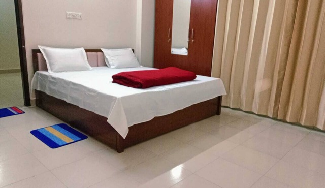 Fabulous 9-bedroom apartment with AC in vibrant Dhaka