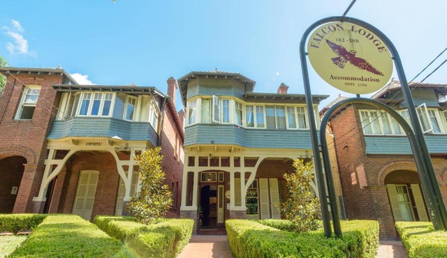 Falcon Lodge