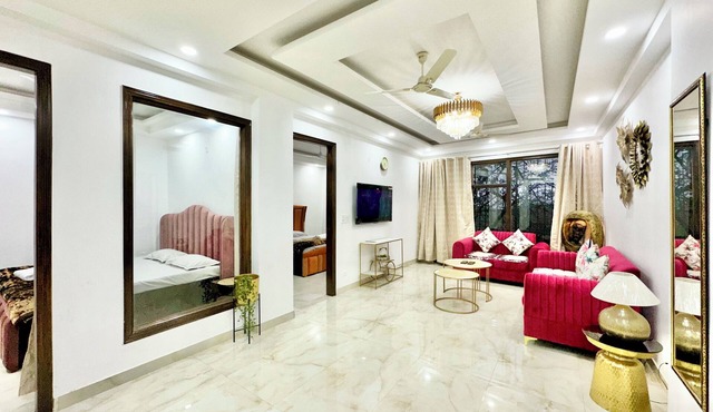 Forest Vistas: Luxury Vasant Kunj Gem 2