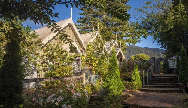 Foxglove Luxury accommodation stay. Tranquil retreat in Tilba Tilba in Tilba Tilba