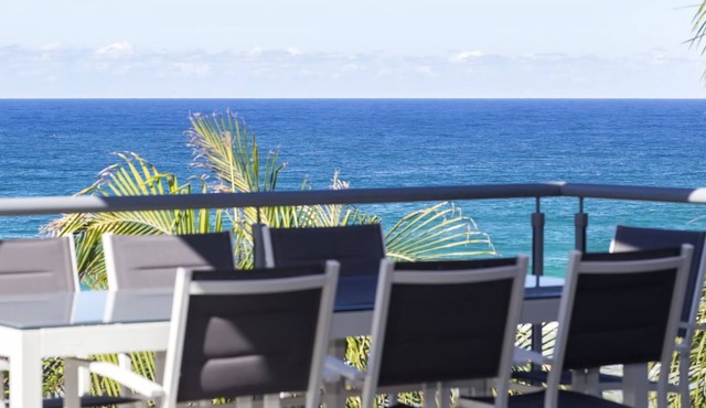 FREE NIGHT - Pay for 2 stay for 3