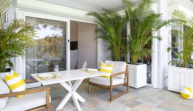 Garigal Studio with Pool Access and EV charger