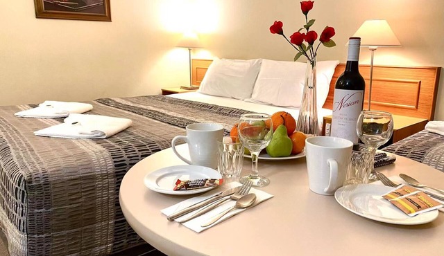 Gateway Motor Inn