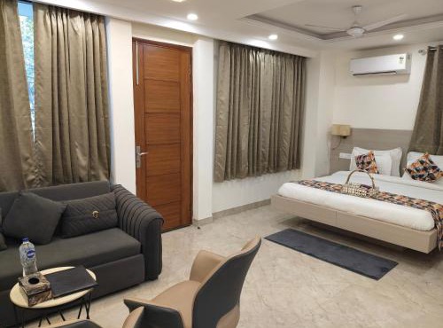 Giani's Residency