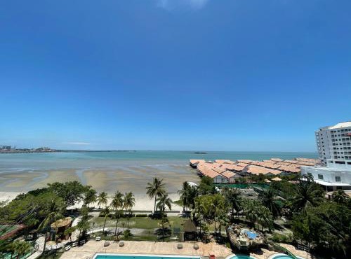 GLORY BEACH 3 bedroom Seaview Resort-PRIVATE