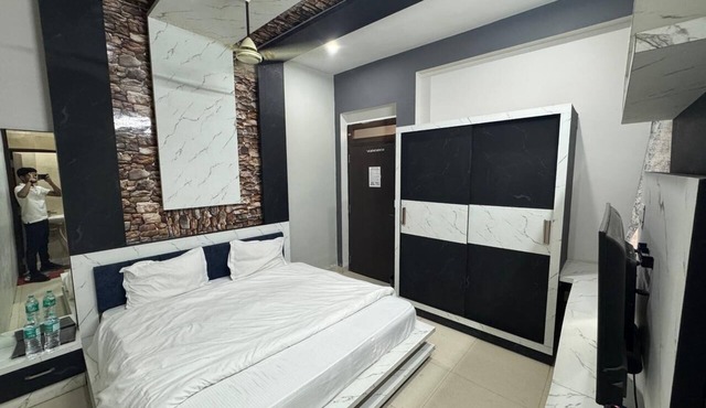 Gokul Hotel