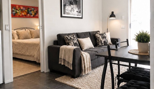 Golfside Getaway by Ready Set Stay - Neat bungalow,WIFI,linen & towels included in Rosebud