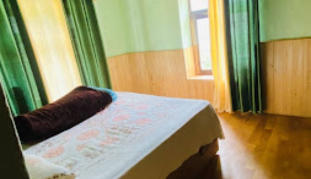 Goroomgo Himalaya Retreat Homestay