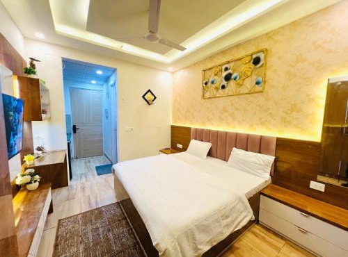 Gr Noida Stay & BNB