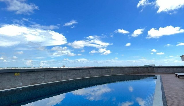 Grand Alora Hotel