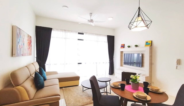 Grand Medini Legoland (6pax) WIFI @ JB City Home