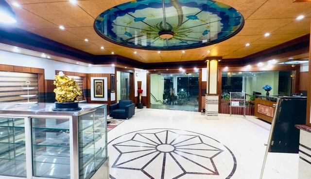 Grand residency