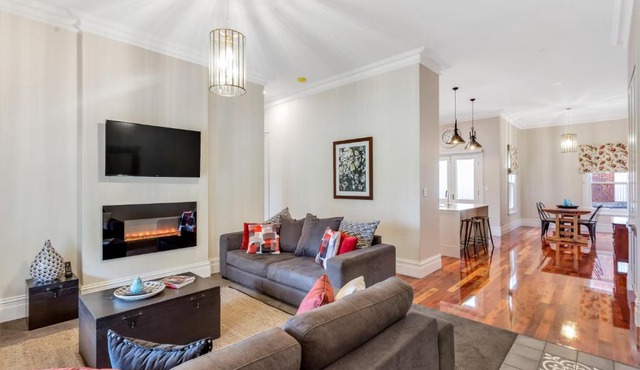 Grandview Accommodation - The Flaxley Apartments in Mount Barker
