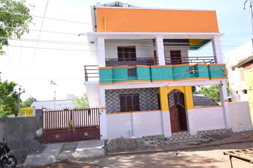 Gugan Homestay Grand