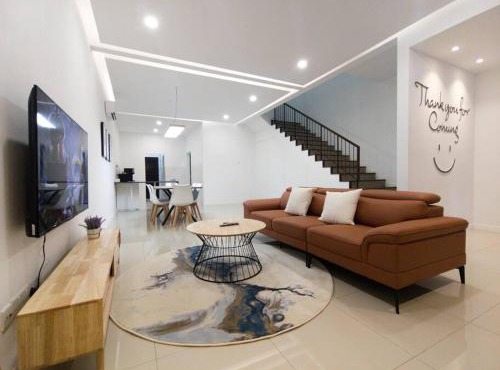 H+M Residence II [3km] to Setia City Convention