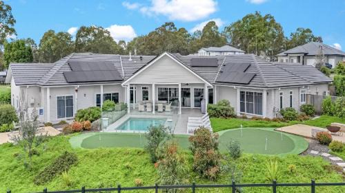 Hamptons On Figtree in Pokolbin