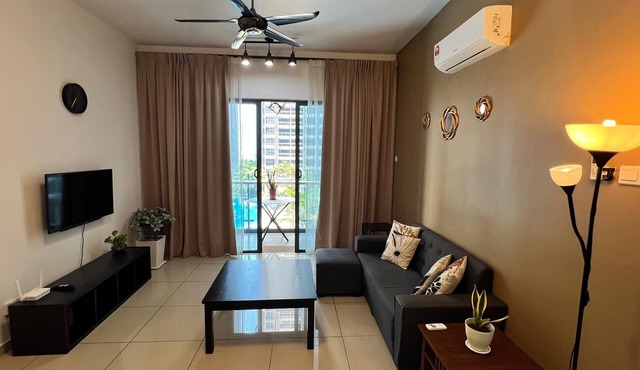 Happy Home @ Atlantis Residences [Pool View]