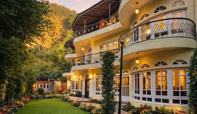 Heritage Rose Inn