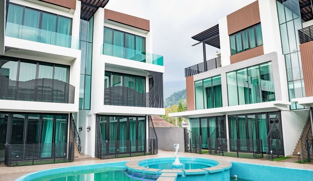 Hermitage Boutique House