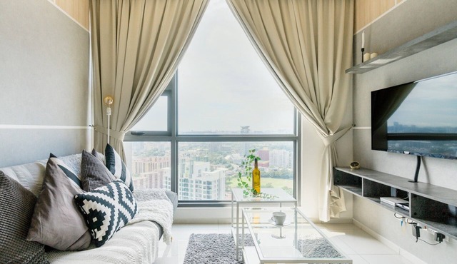 High-Floor Modern Apartment with Incredible Views