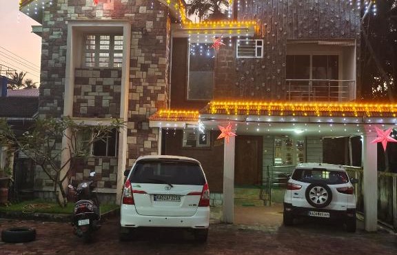 His Grace Holiday Home - Nr to Malpe Beach