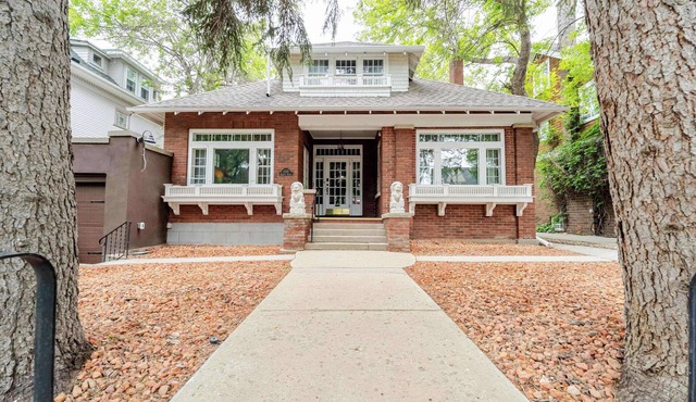 Historic 5BR Home | Sauna, Fireplace & Downtown in Moose Jaw