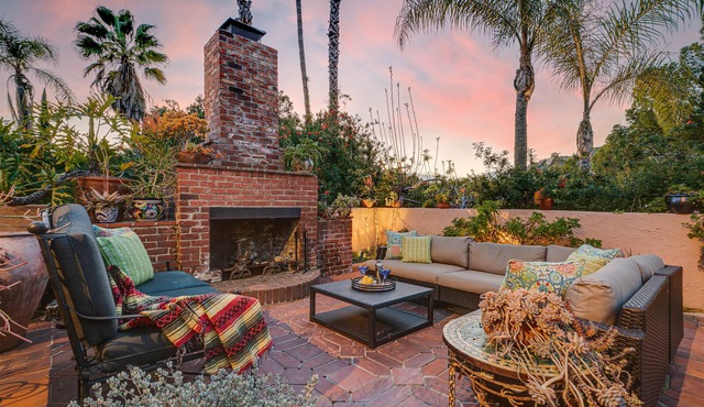 Historic Spanish Character - Pool Home - Villa Encanto in Glendale