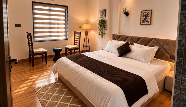 Hitakshi Hotel and Homestay